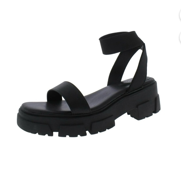 WILD PAIR BLACK SANDALS🌸 - Picture 4 of 4